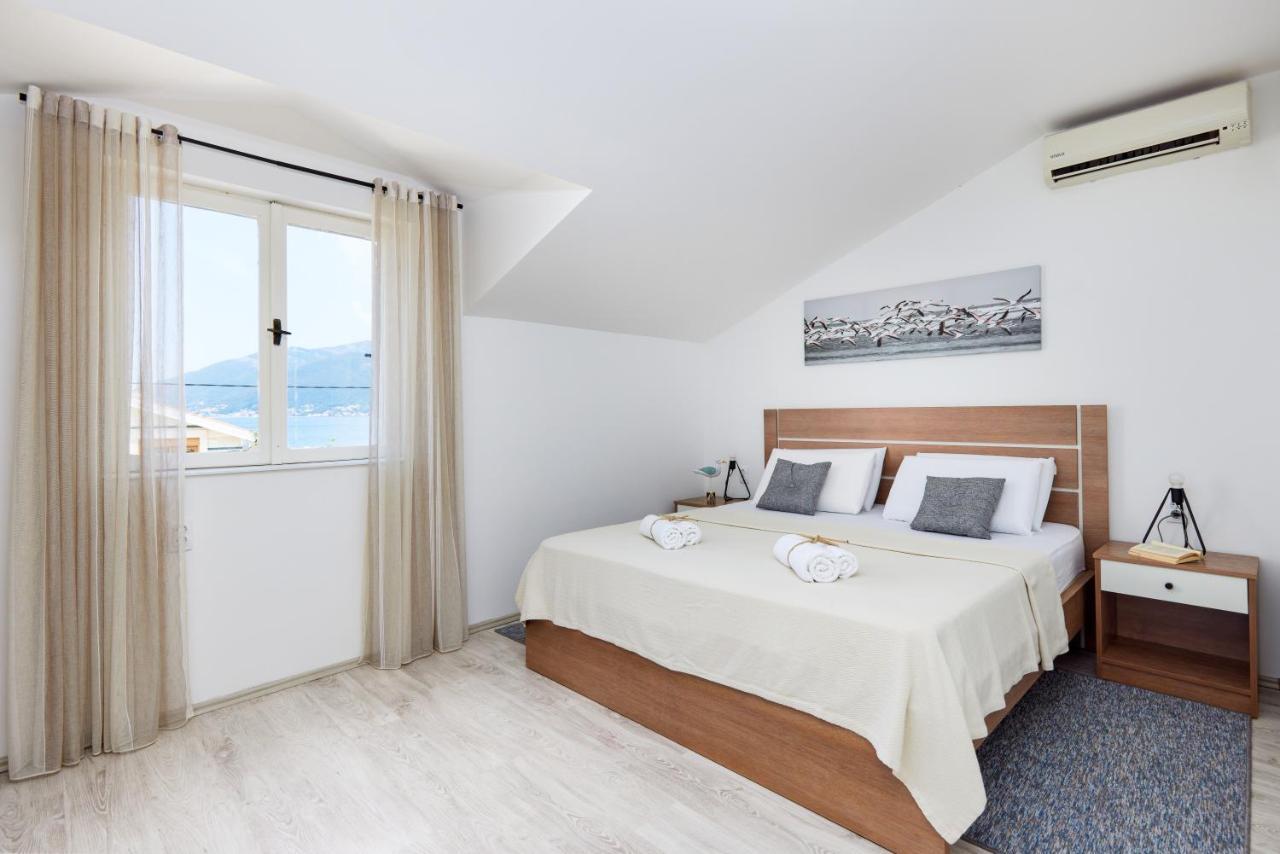 ティヴァト Waikiki Beach Houseヴィラ エクステリア 写真